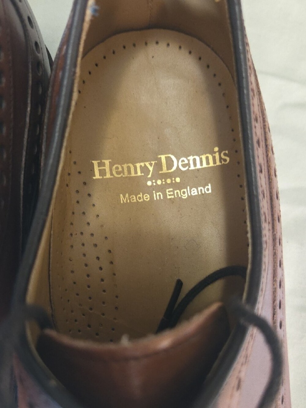 Men's Classic Brown Leather Brogue Derby Shoes - Picture 4 of 6